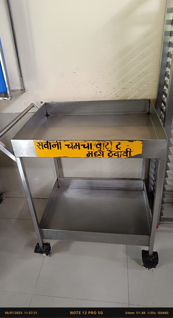 Plate Clearing / Soiled Trolley