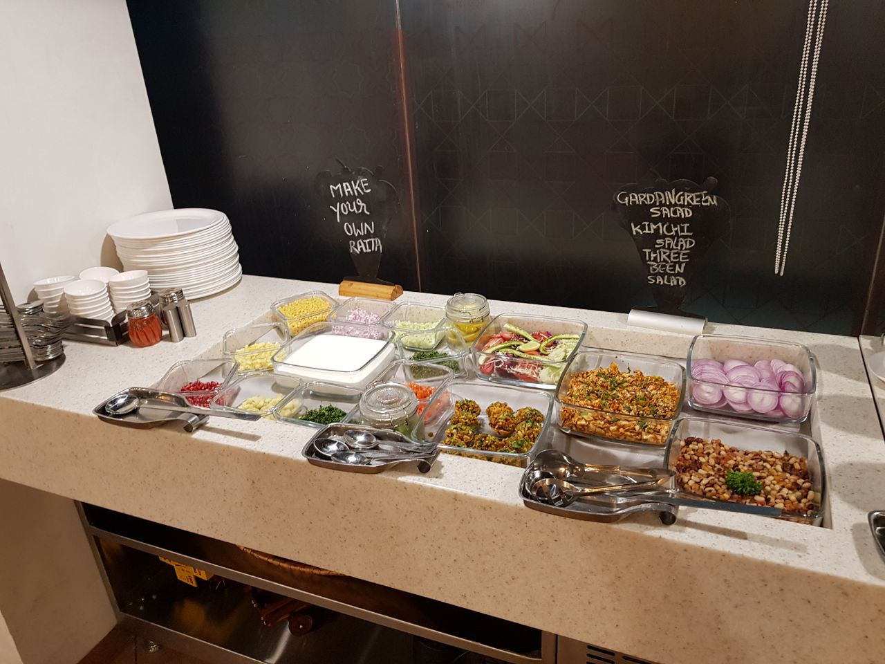 Salad Bar / Cold Food Counter